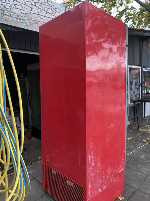 хладилни витрини и фризери