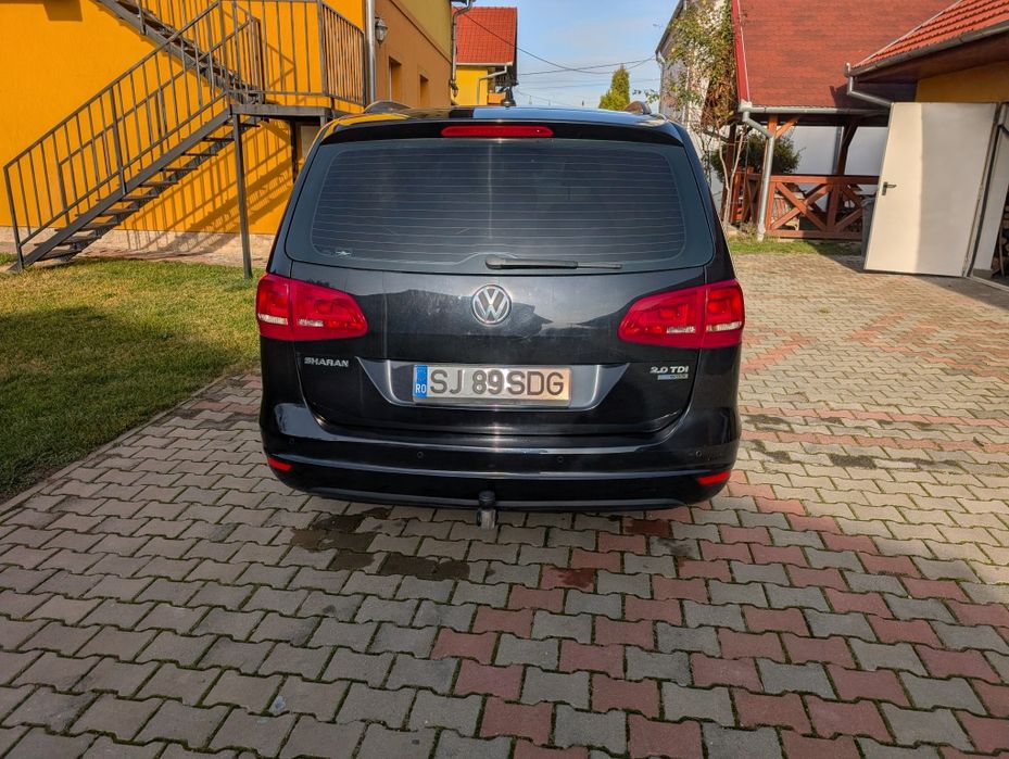 VW Sharan 7 locuri 2.0 CRTDI 140 cp