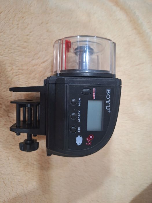 Автокормушка для рыб