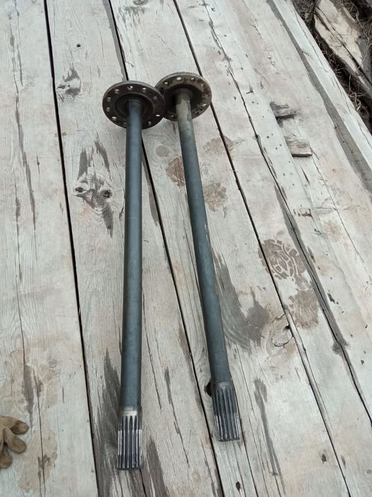 Зил, полуось на зил