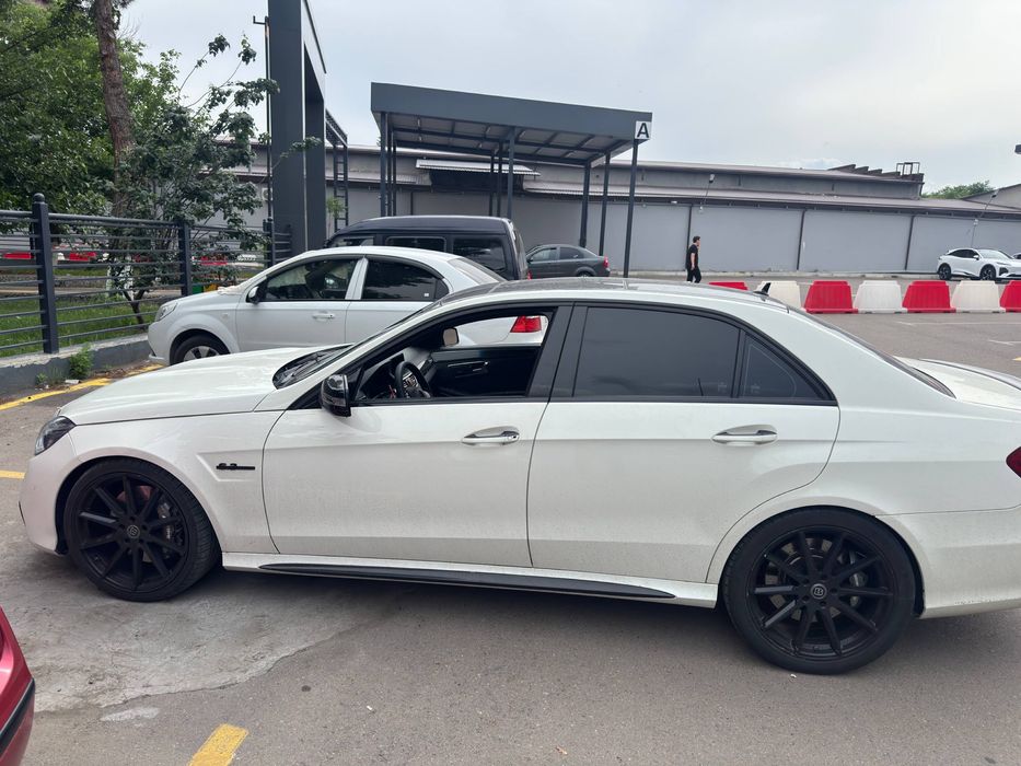 Mersedes benz w12