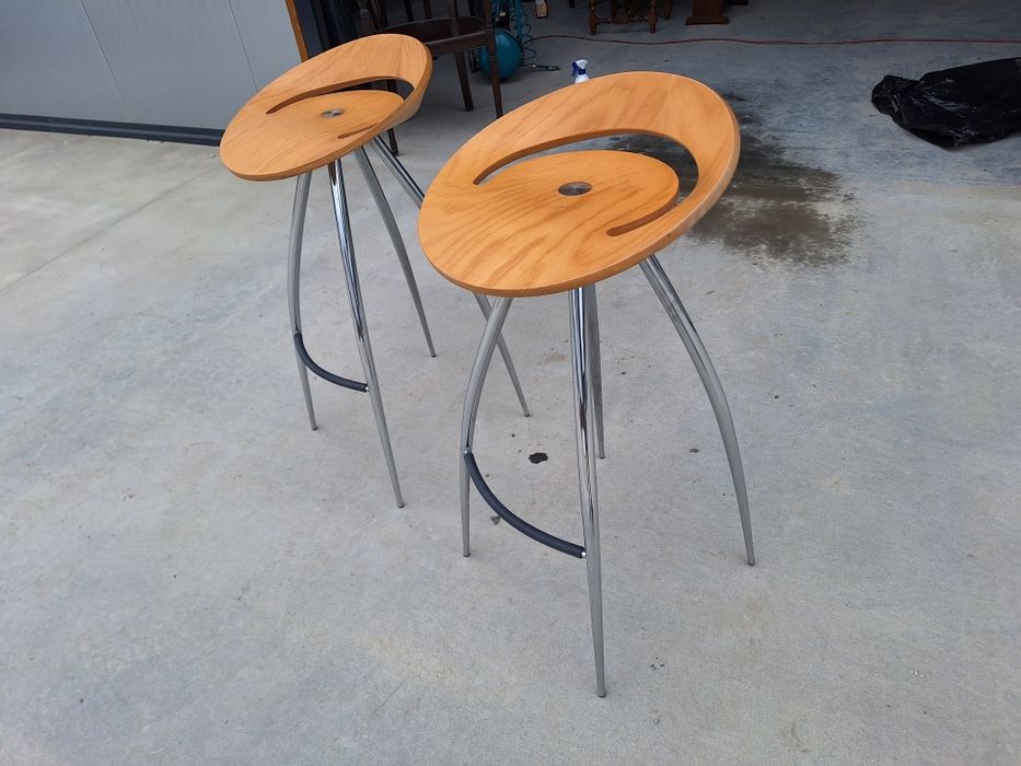 2 броя Италянски дизайнерски бар столове LYRA