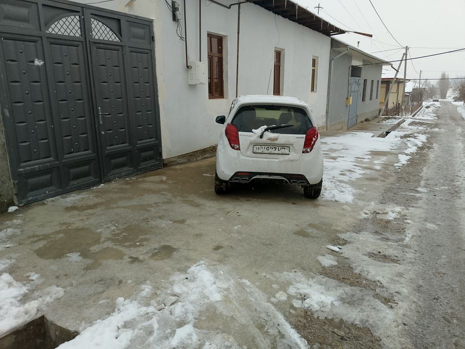 Uchastka 3sotix 4xonali