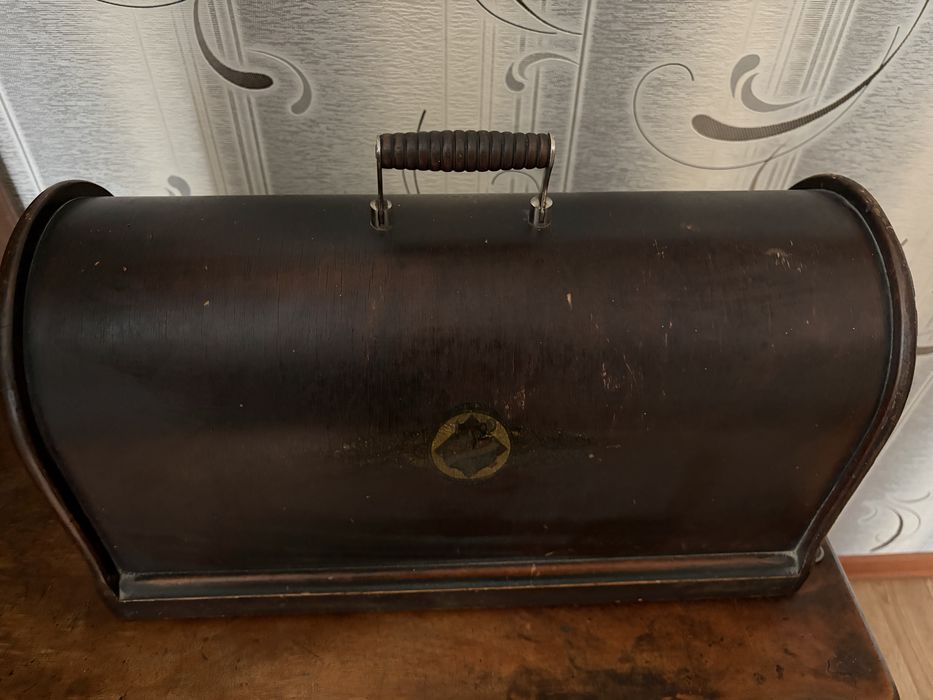 Швейная машинка