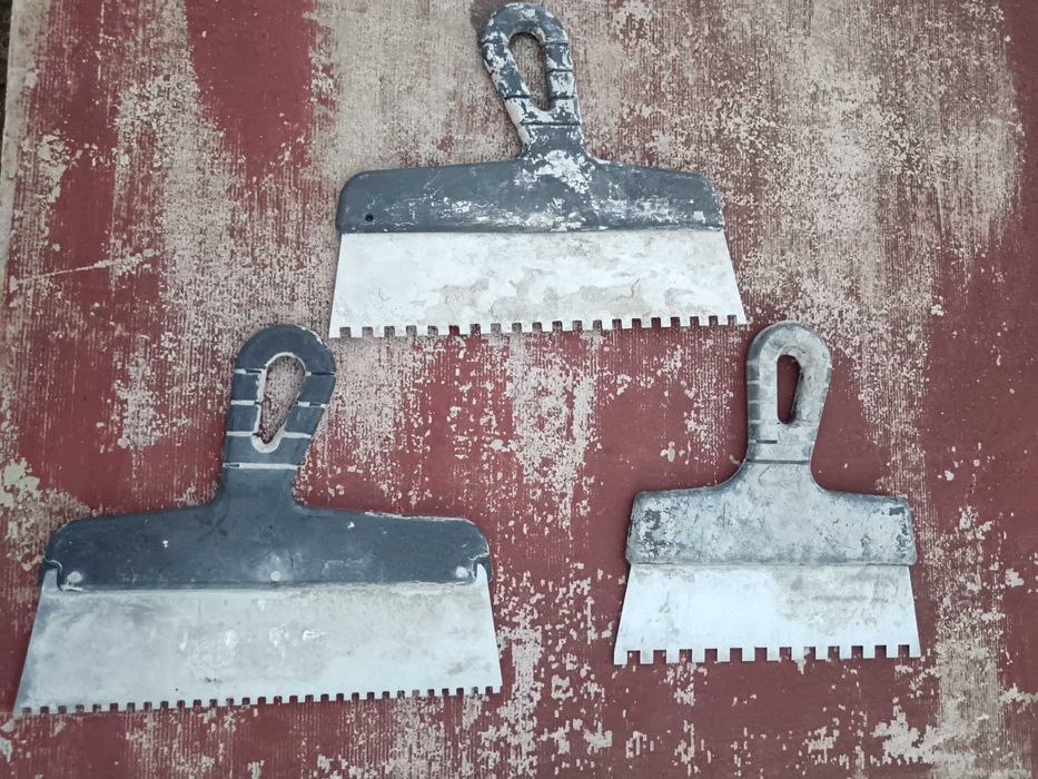 Шпатели для укладки плитки