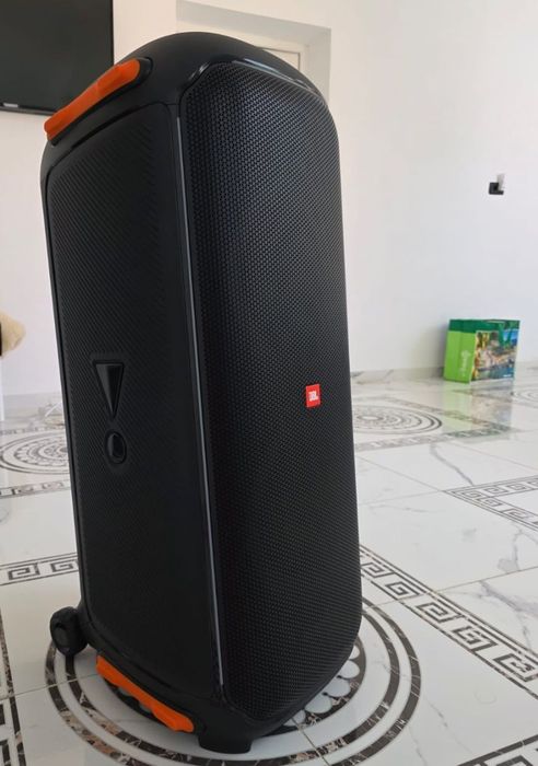 Vand boxa jbl 710 800W RMS