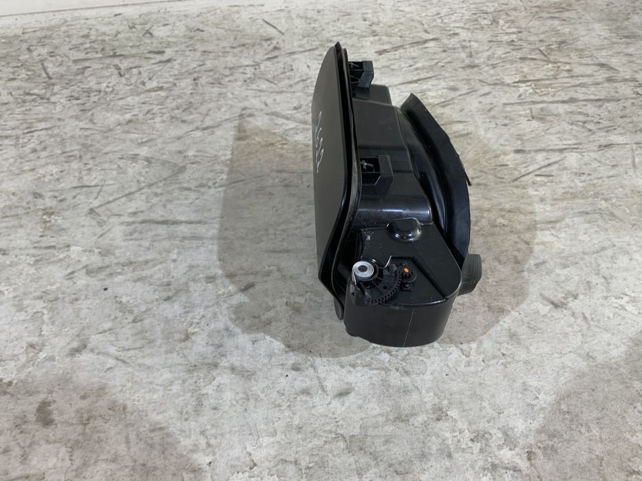 Usita rezervor si Adblue BMW seria 5 G31, 2016, 2017, 2018, 2019, 2020, 2021, 2022, 2023