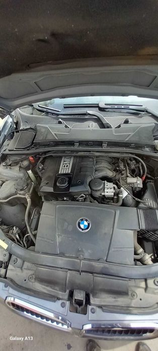 Bmw e90 facelift  318 benzina .cod motor n43b20a  Dezmembrez/Dezmembra