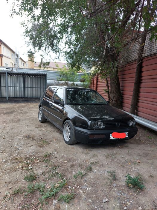 На продаже гольф 3