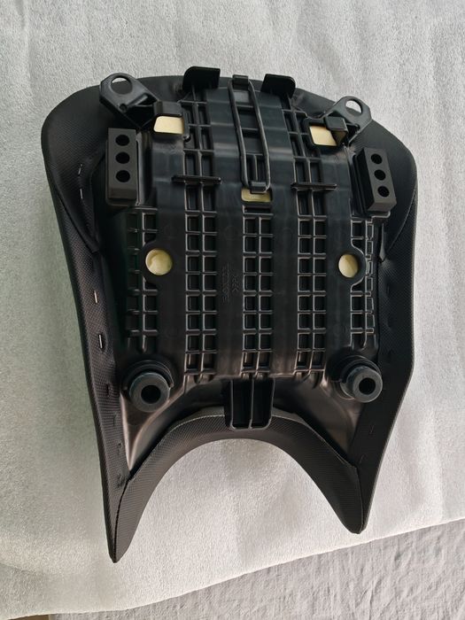 Șa pilot Honda Hornet CB750 nouă