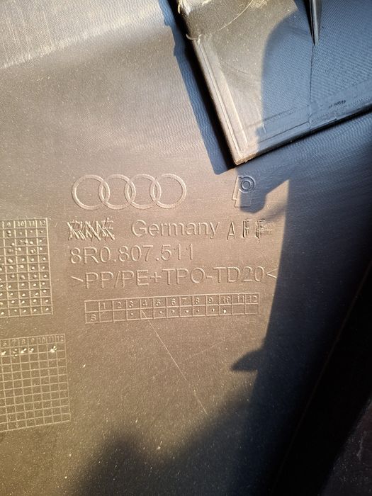 Bara spate pentru Audi Q5 modelul 8R