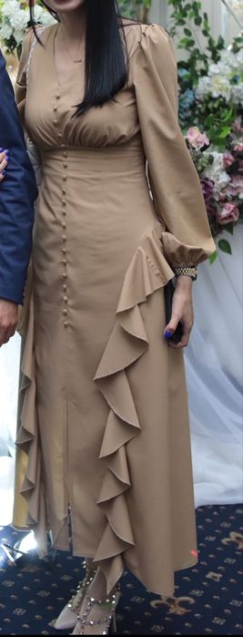 Продаётся платье