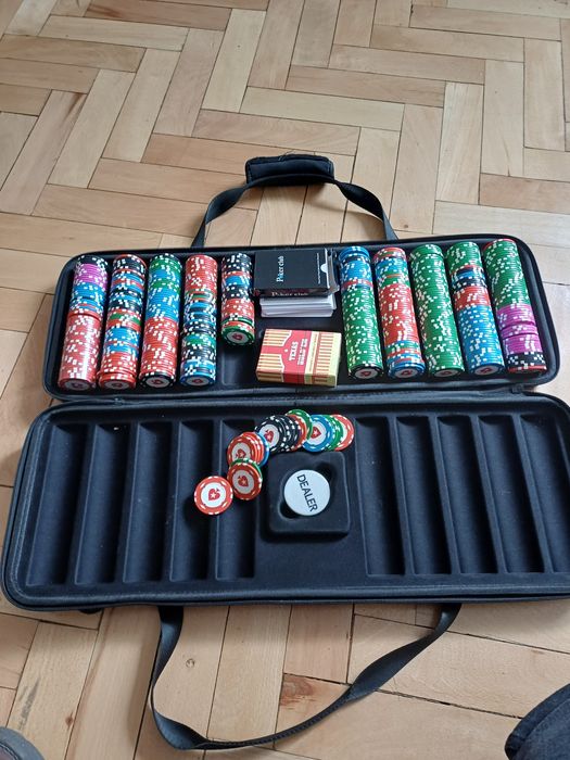 Trusă Poker POKERSTARS Originală 500 Jetoane Ghele (Clay Composite) - Ediție Premium