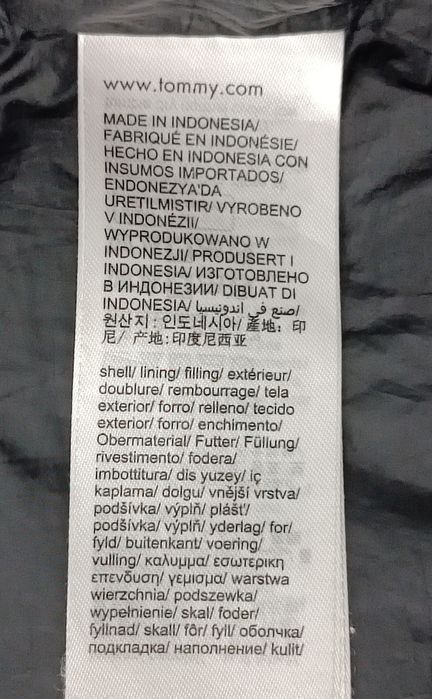 Tommy Hilfiger Vest оригинален елек M топла черна грейка