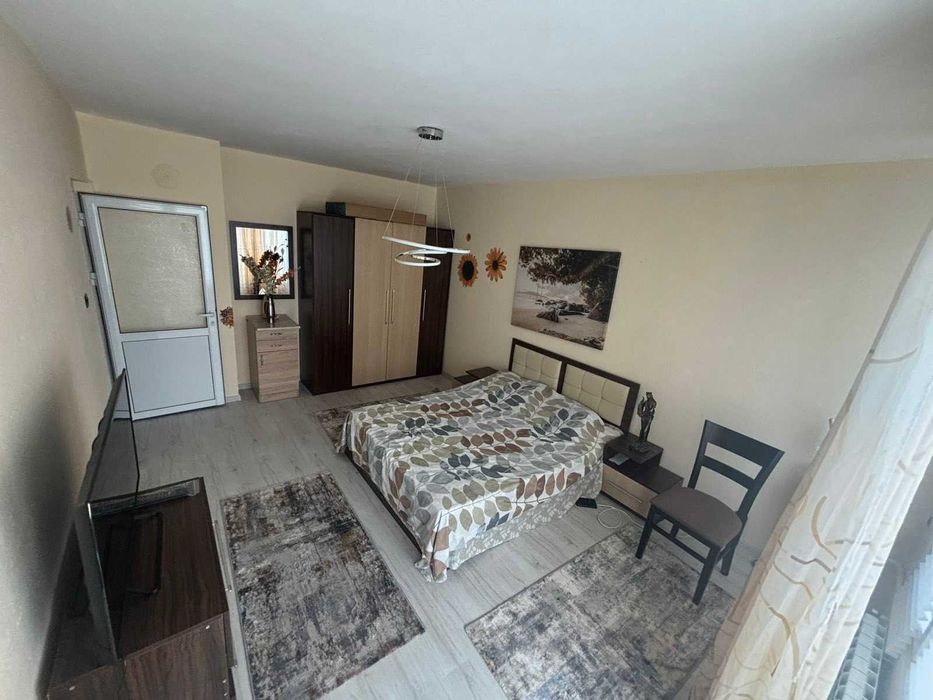 Дава се под наем Двустаен апартамент в Бургас, Славейков - 50 кв.м за 331.5 € - Снимка #2