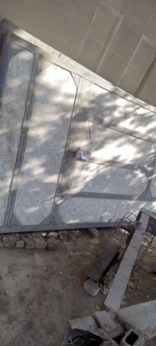Darvoza sotiladi balandligi 330- 3 metr list- 2talik ugolnik - 6talik