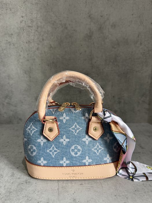 Мини чантички Louis Vuitton