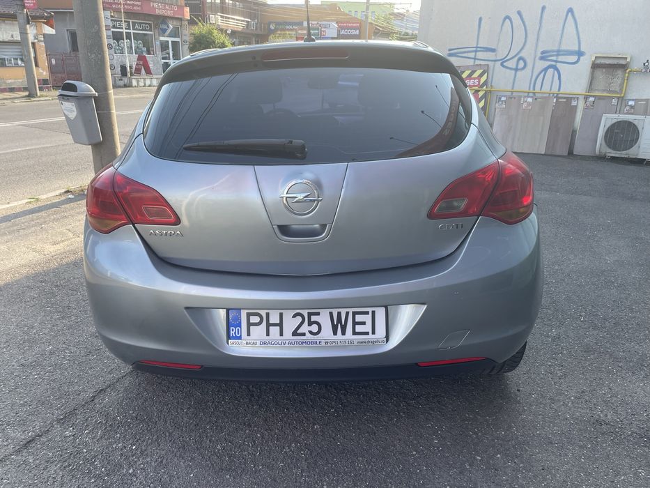 OPEL Astra 2010 — imagine 5