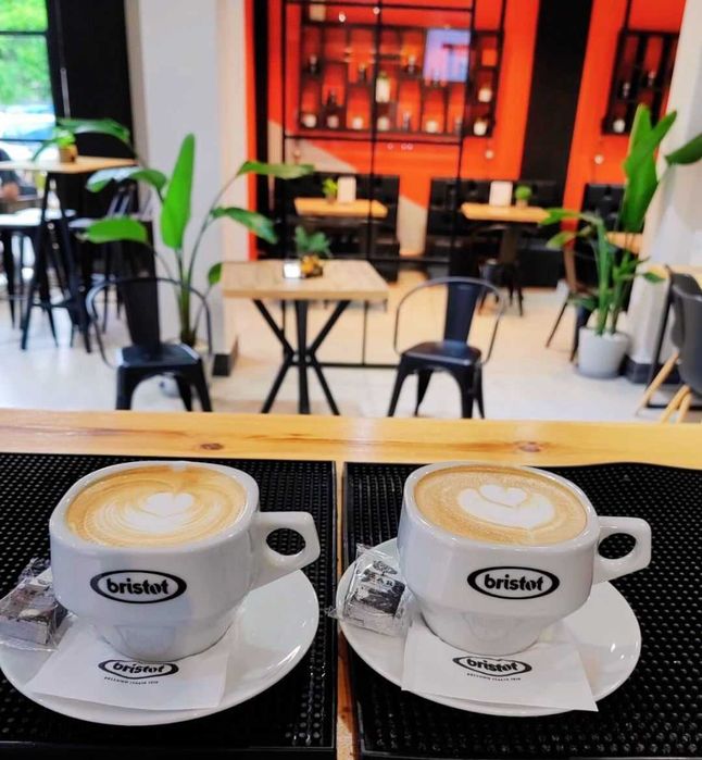 Пью кофе с удовольствием. 100% Арабика. Bristot Италия