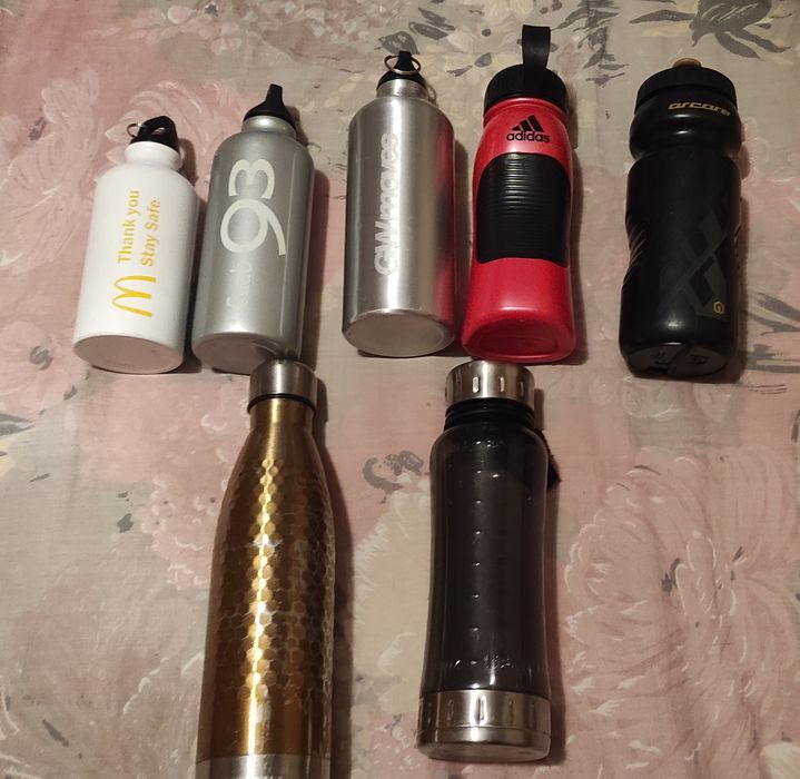 Bidonase aluminiu și plastic, termos