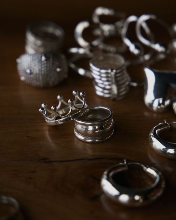 Примем серебро в любом виде