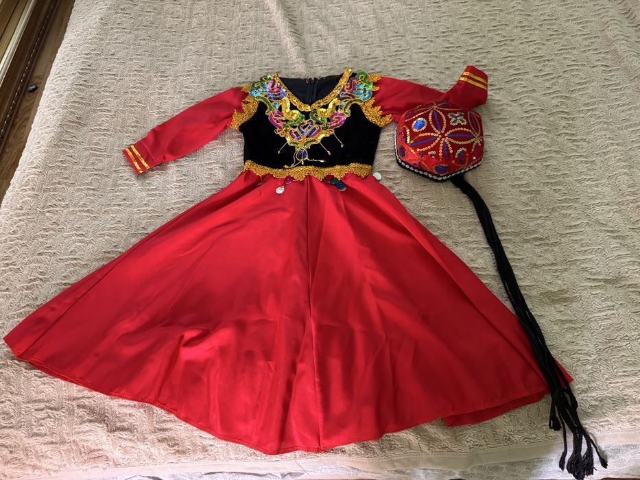 Уйгурский костюм