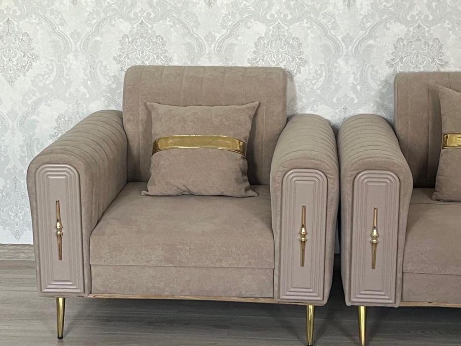 Продам диван с креслом