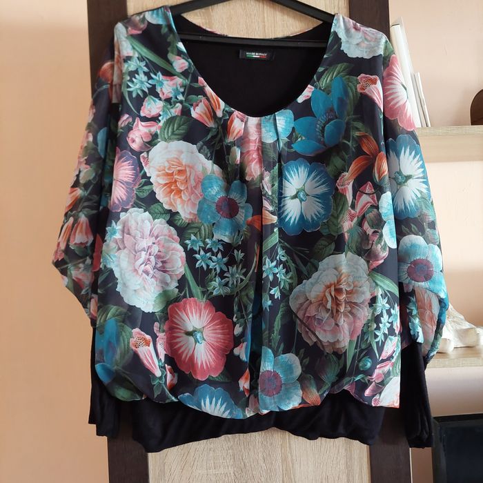 Дамска цветна блуза