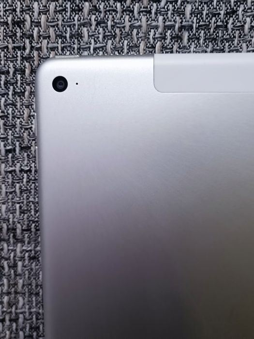 Таблет Apple iPad Pro 12.9 inch 2nd Gen. 128GB