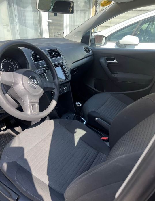 VOLKSWAGEN Polo 2012 — imagine 4