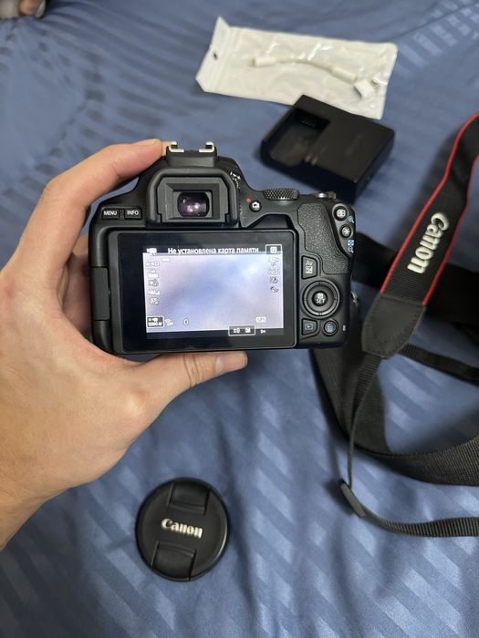 фотоаппарат canon 250d