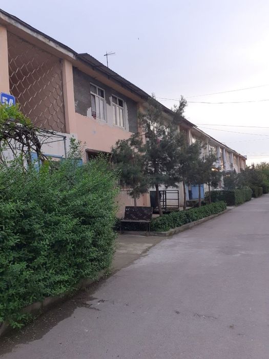 Продам 2ком г Янгиюль дом 2 квартира 3 с евро ремонтом  58,3 кв метров