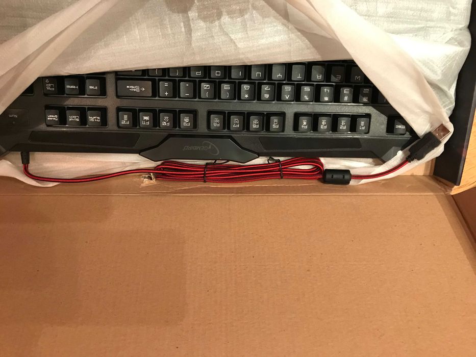 чисто нова програмируема геймърска клавиатура GEMBIRD