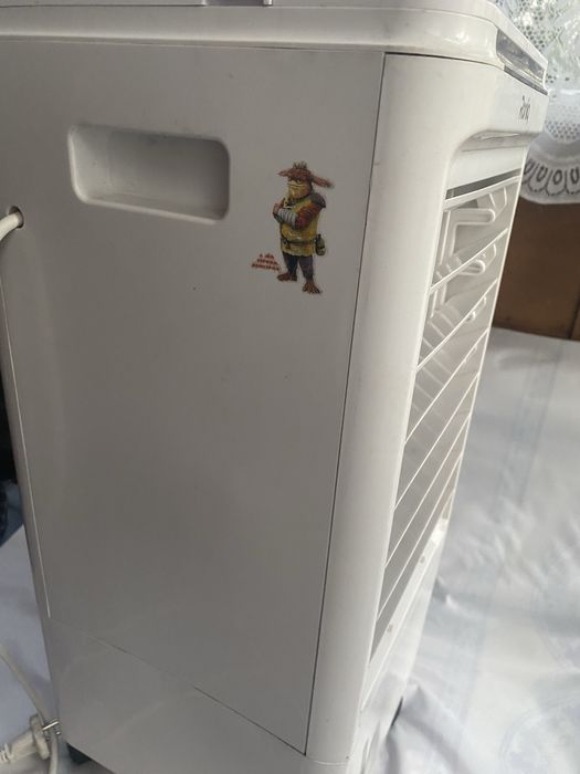 Продается очиститель воздуха