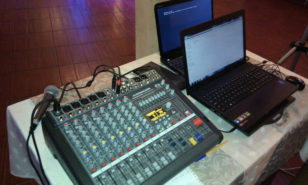 Dj botez Dj nunta Dj majorat Dj ieftin Dj Bucuresti Dj petrecere
