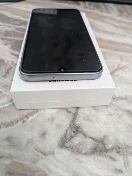 Продам Samsung Galaxy M36 (5G, 6/128 GB)