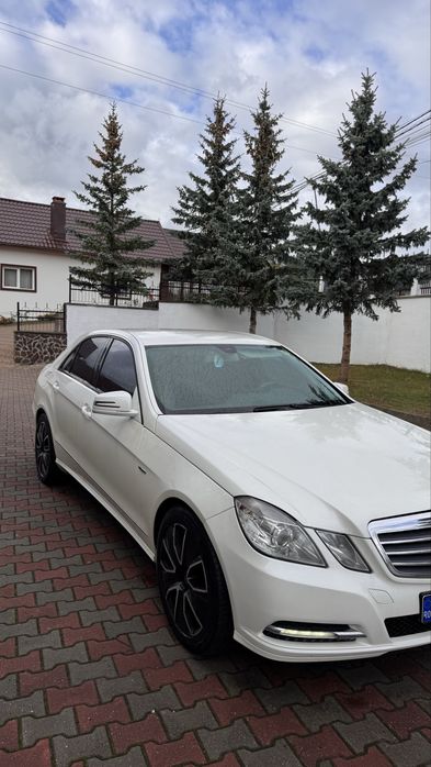 MERCEDES-BENZ E-Class 2012 — imagine 5