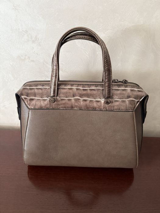 Продается новая сумка «Dolce rosa»!