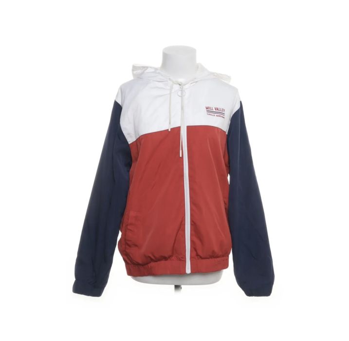 Ветровка Pull&Bear