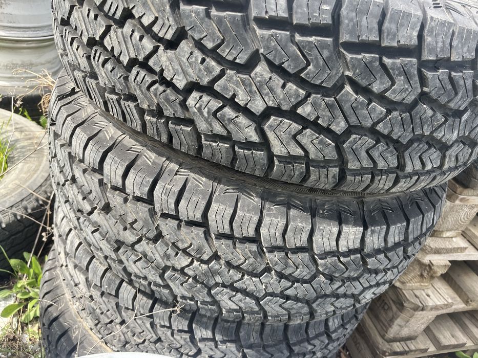 235/70/16 A\T noi All Terrain