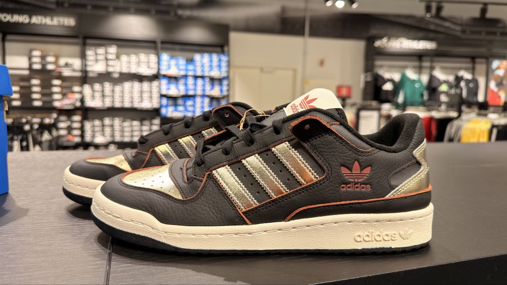 Adidas Forum Low Cl originali la cutie ( marimi 42 la 46 )