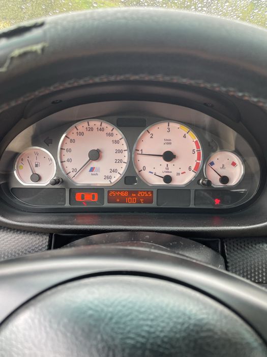 Bmw e46 330d.