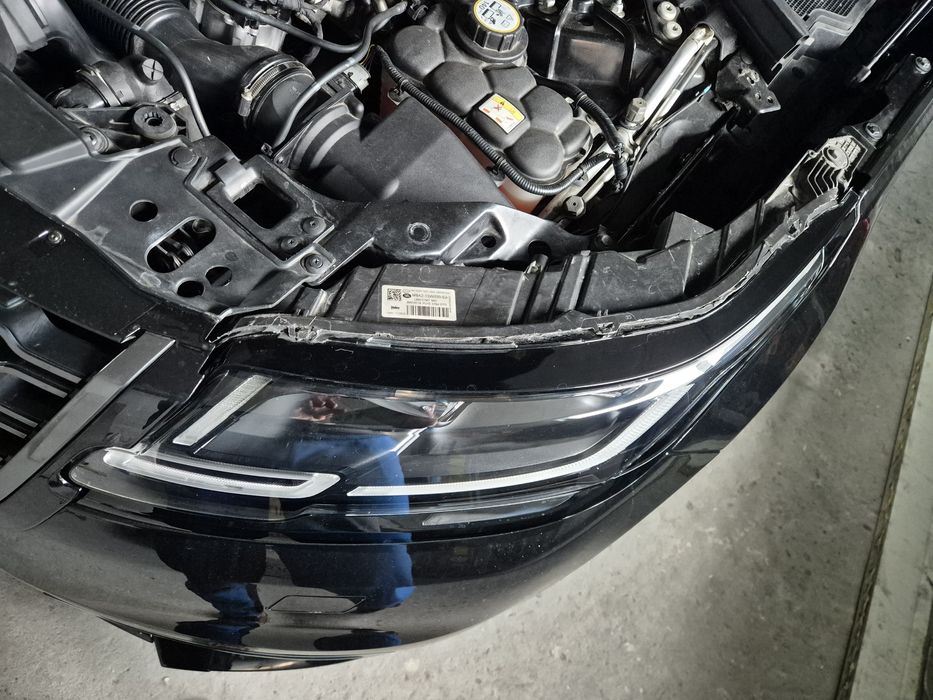 Far velar L560 M8A2-13w030-EA si L8A2-13W030-EA