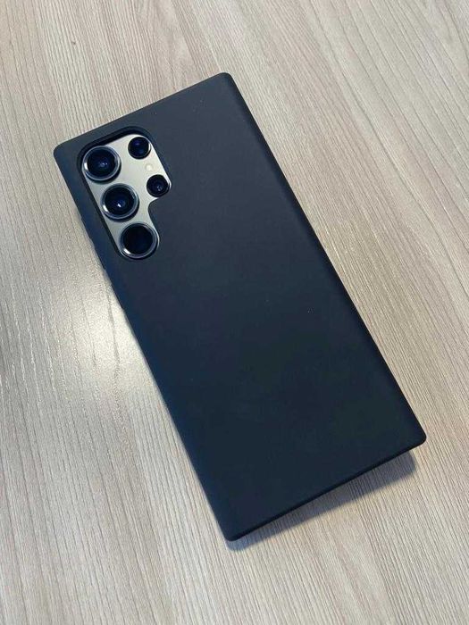 Продам Samsung Galaxy S23 Ultra,  12Гб/512Гб, + наушник Buds 2 Pro,