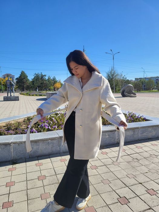 Новое пальто тёплое с бирками