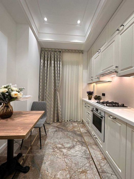 Срочно продается 2 комн квартира в центре! Яккасарайский район!