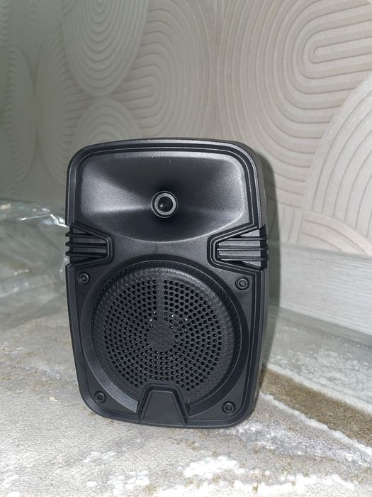 Музыкальная колонка