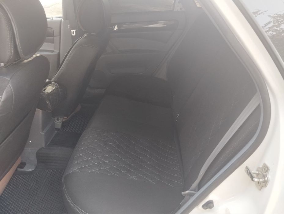 Жентра сотилади.