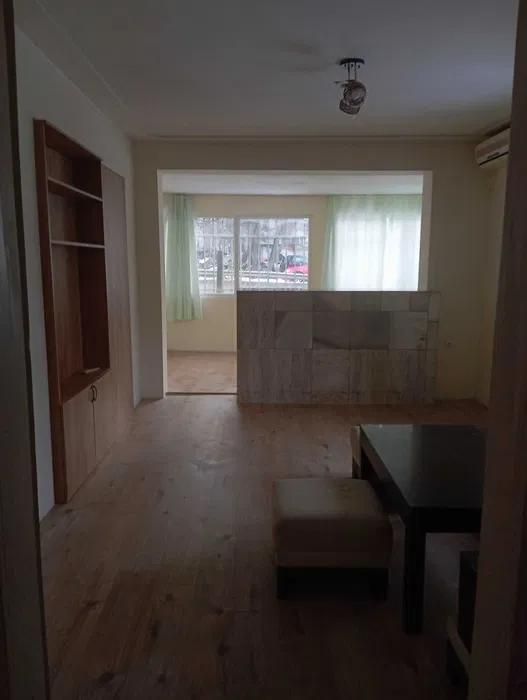 Дава се под наем Тристаен апартамент в София, Бъкстон - 110 кв.м за 540 € - Снимка #2