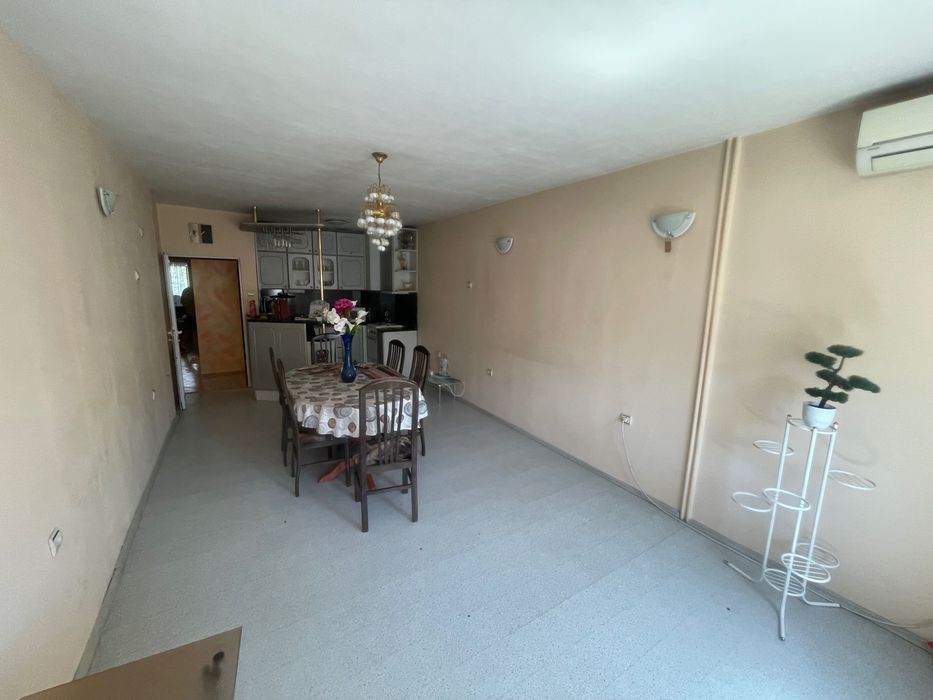 Продава се Тристаен апартамент в Плевен, 9-ти квартал - 79 кв.м за 775 €/кв.м - Снимка #2